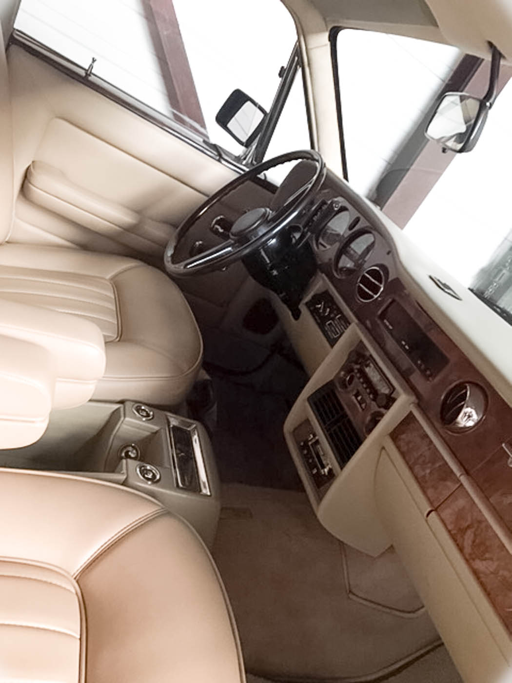 Oldtimer Care & Sales Rolls-Royce Silver Spur