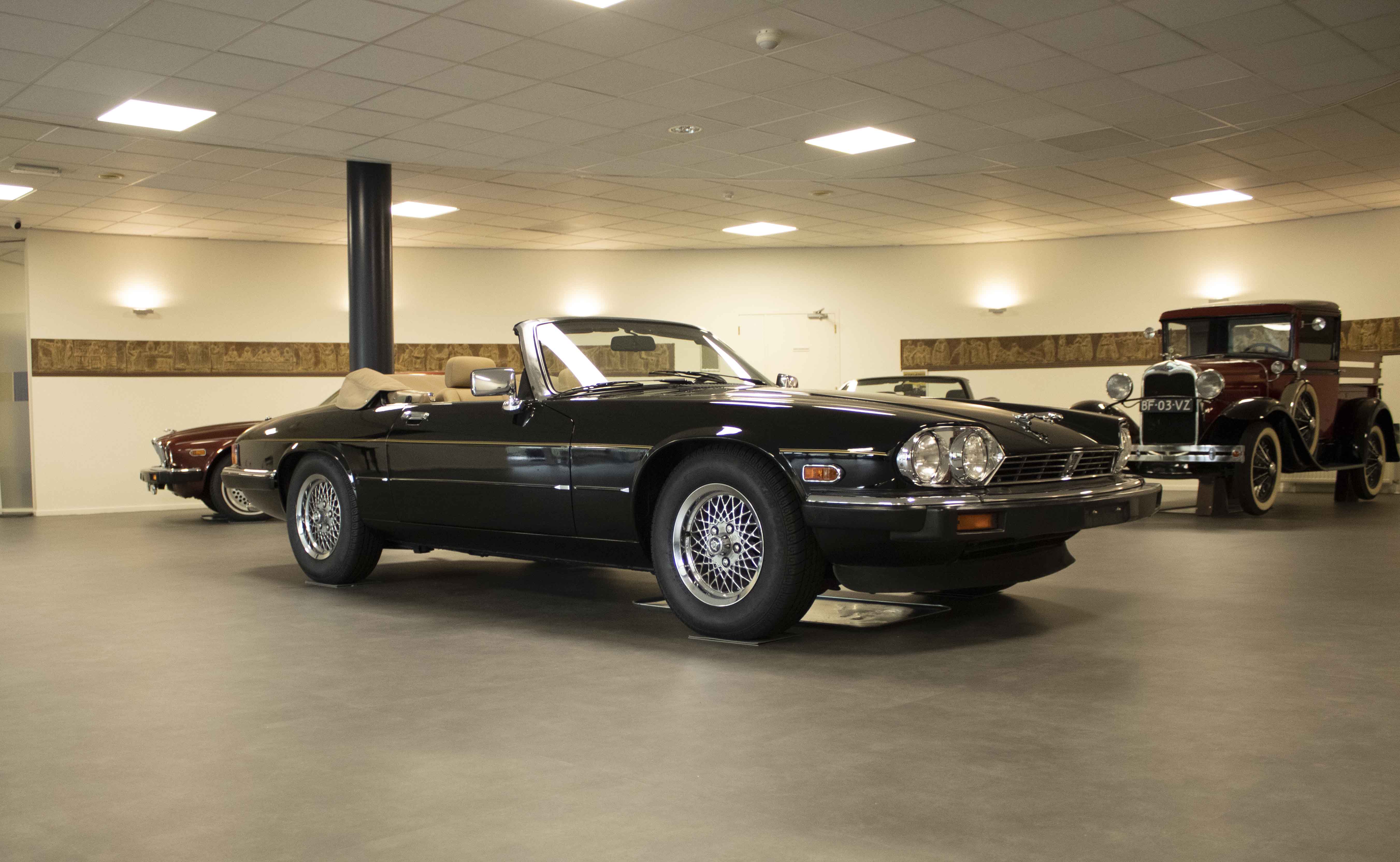 Oldtimer Care & Sales Jaguar XJ-S Cabrio V-12, 5,3 ltr