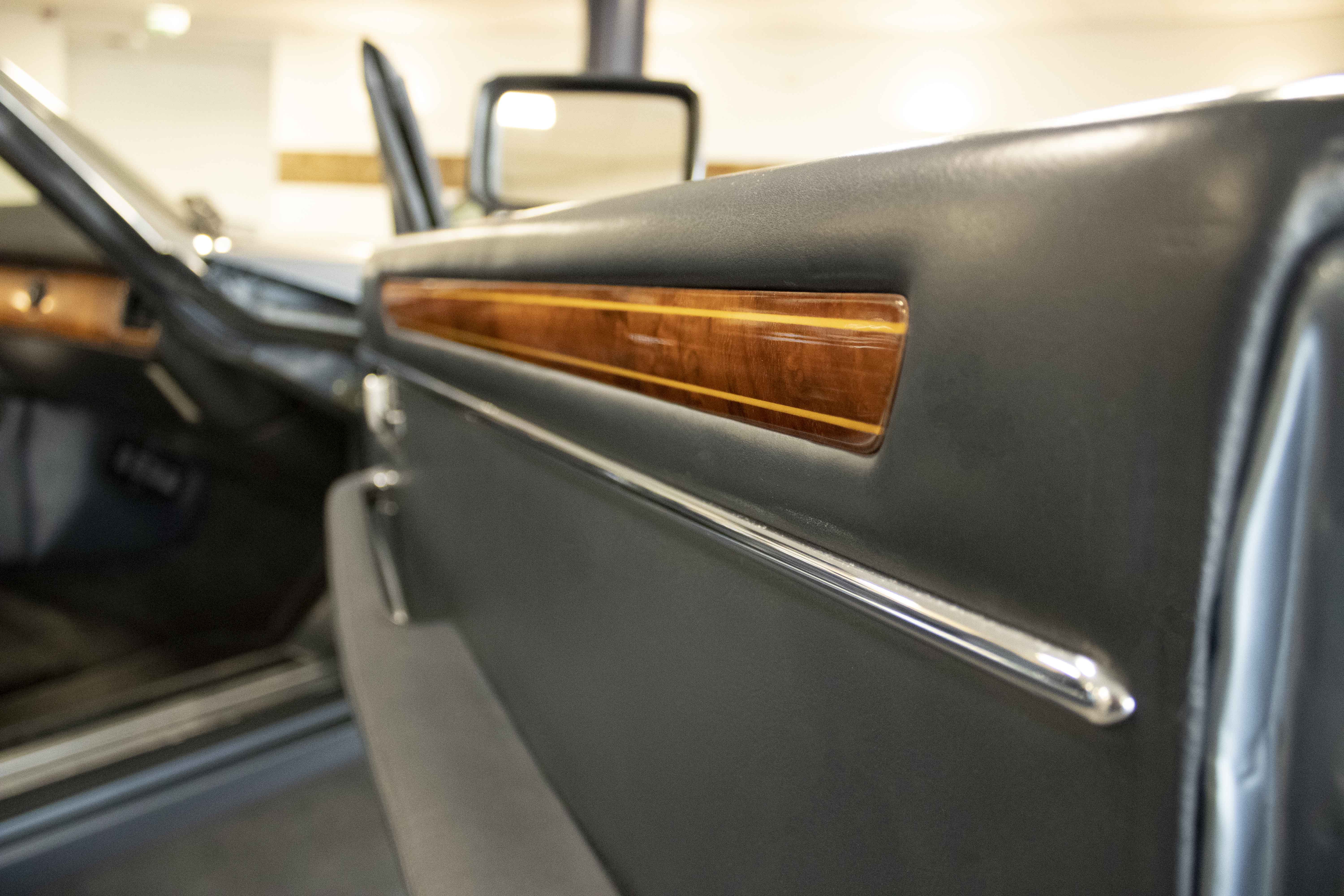 Oldtimer Care & Sales Jaguar XJ-S Cabrio, 5,3 ltr V12