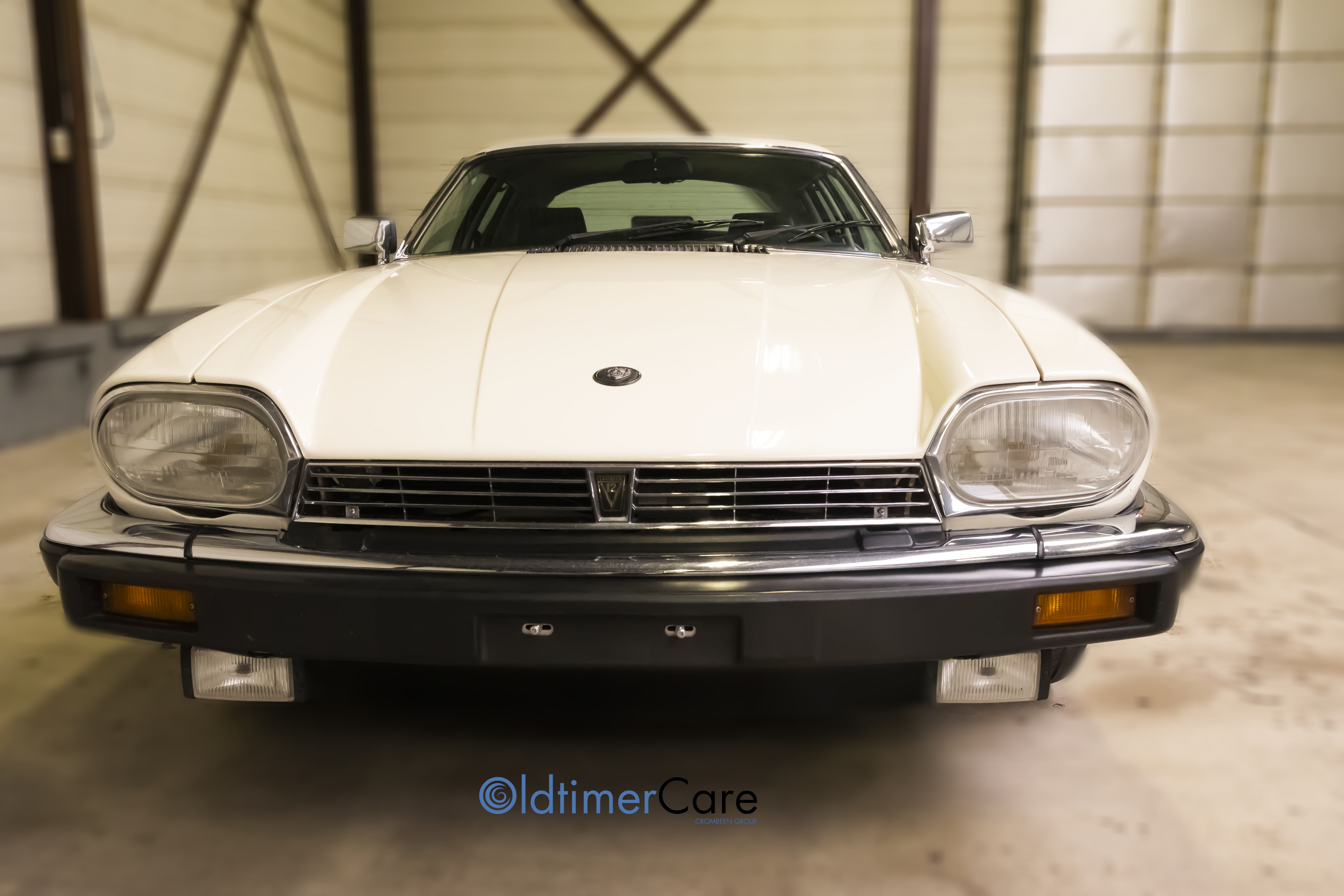 Oldtimer Care & Sales Jaguar XJS V12, automaat