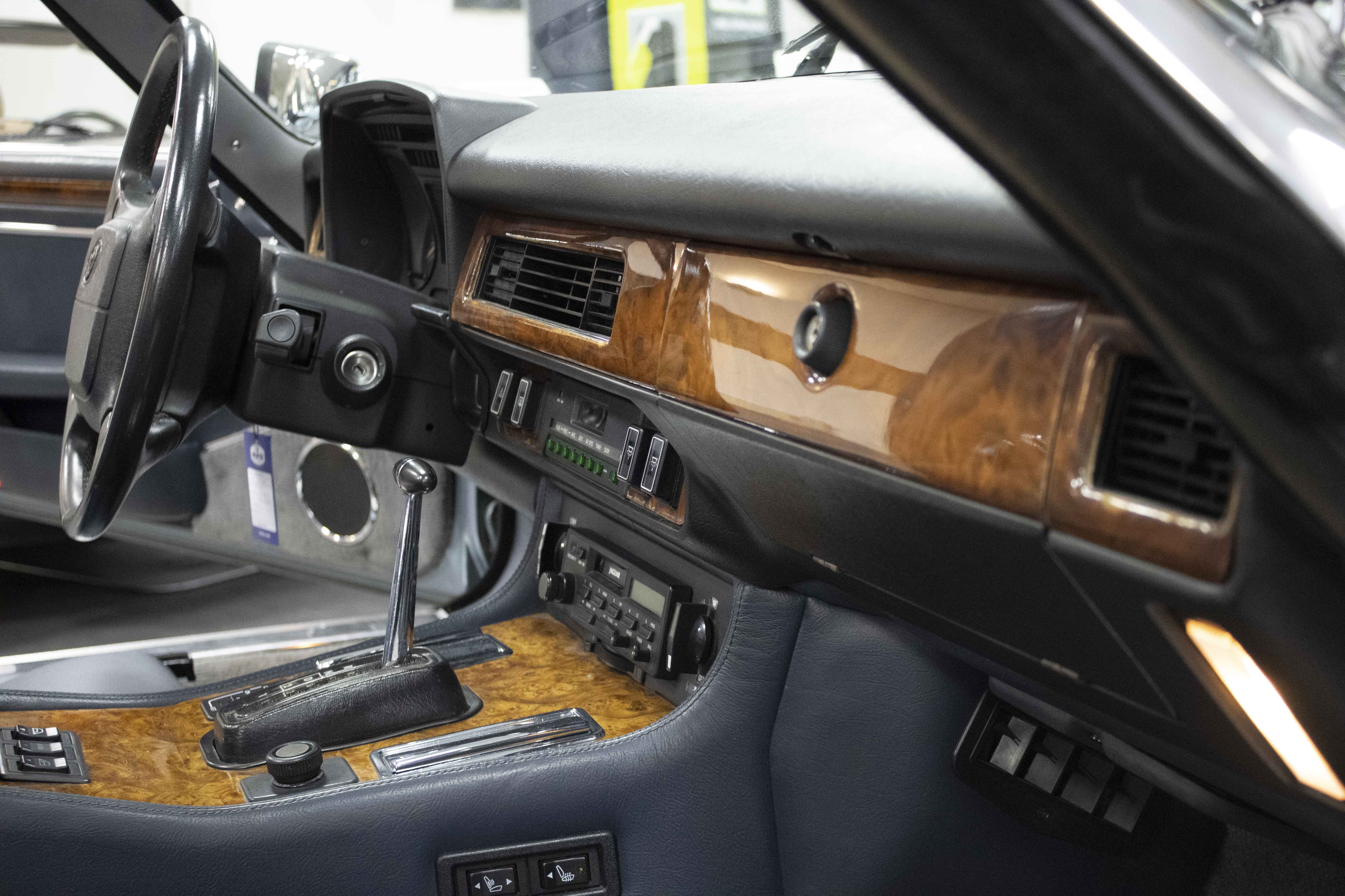 Oldtimer Care & Sales Jaguar XJ-S Cabrio V-12, 5,3 ltr VERKOCHT!!