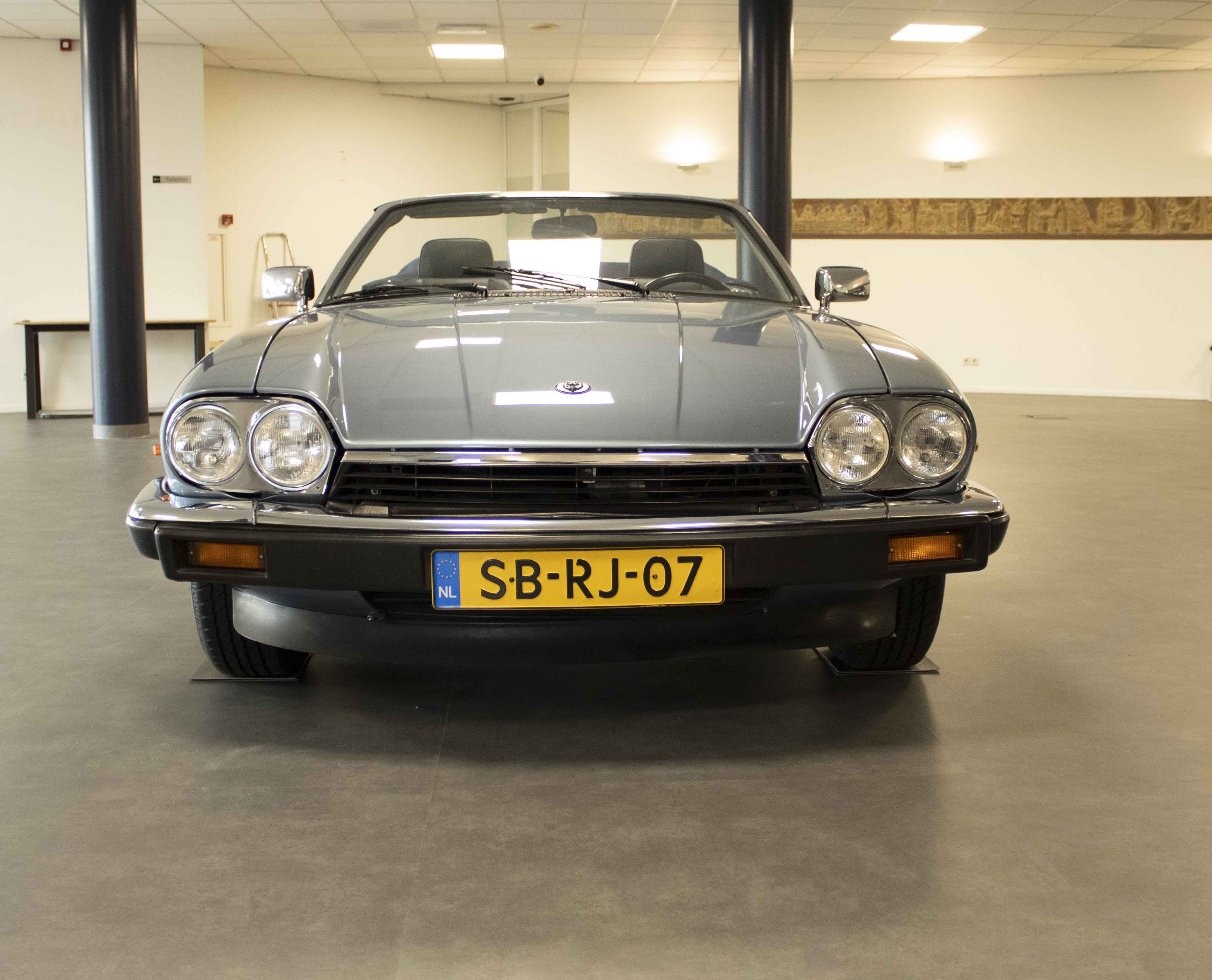 Oldtimer Care & Sales Jaguar XJ-S Cabrio, 5,3 ltr V12