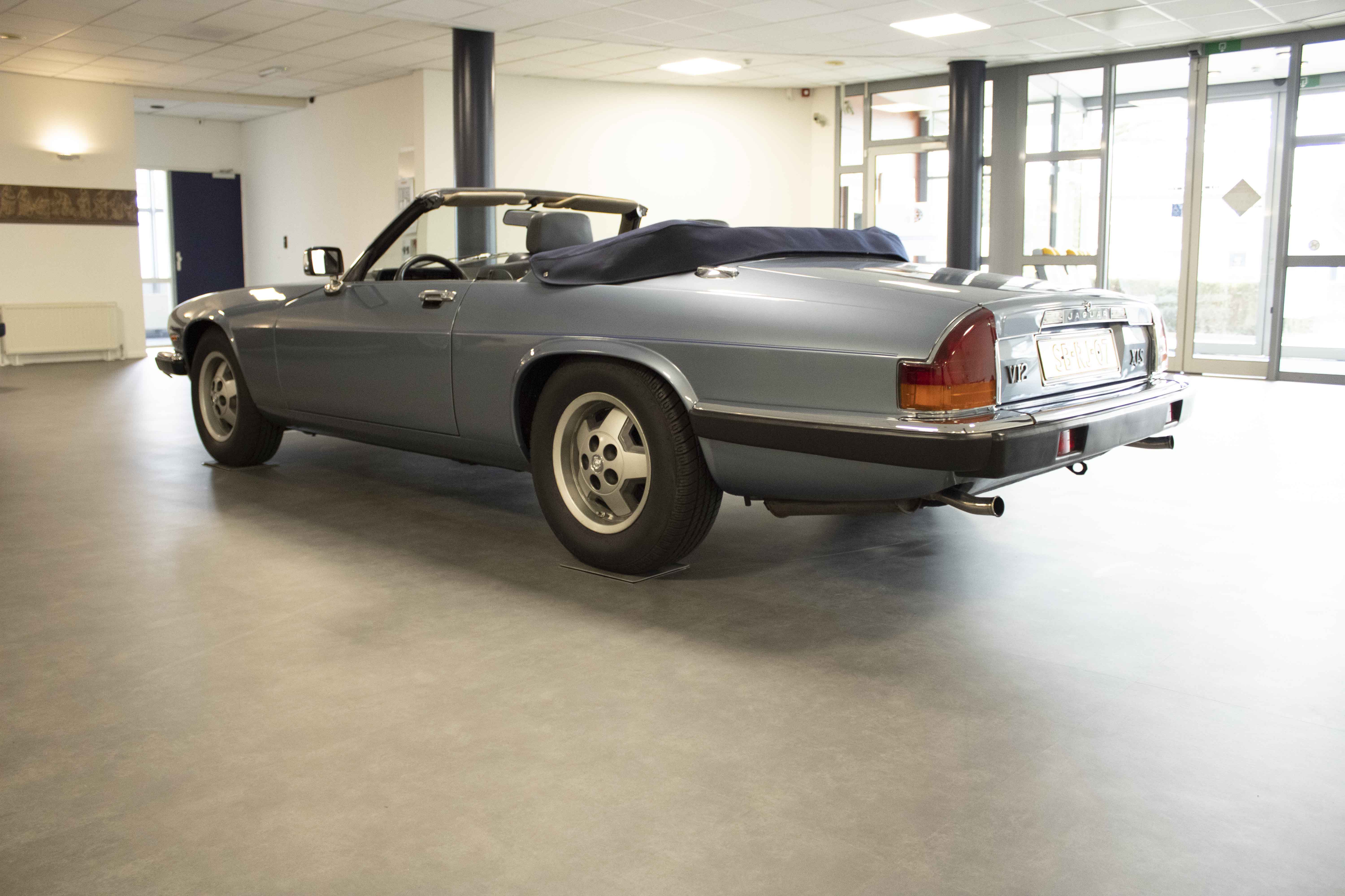 Oldtimer Care & Sales Jaguar XJ-S Cabrio, 5,3 ltr V12